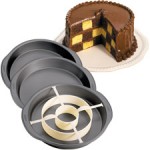 Wilton_Checkerboard_Cake_Tin_Set