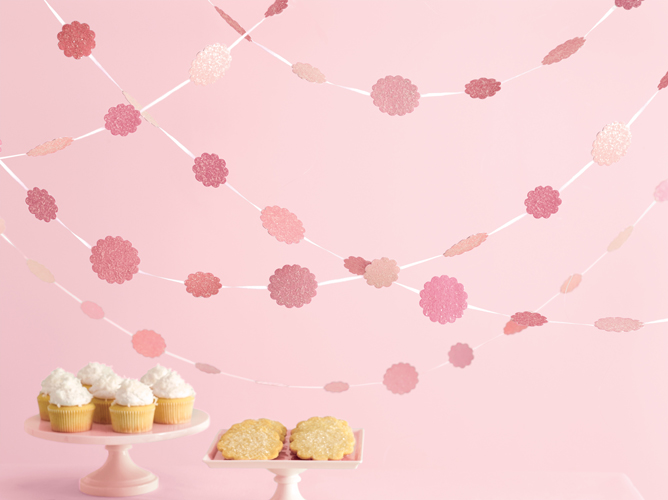 Glittered Dot Garland ~ Pink