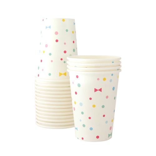 Use the Summer Bows paper cups and enjoy your party drinks in pastel style.