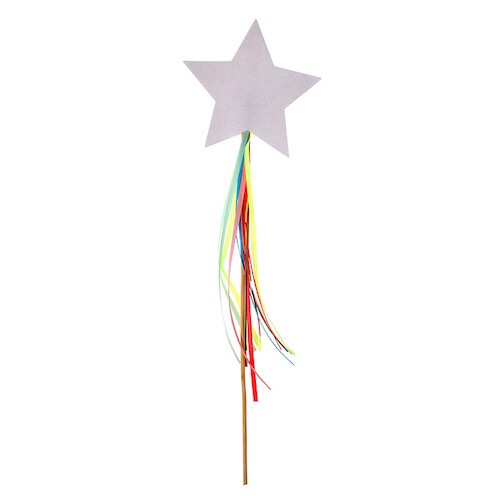 Sparkly wands by Meri Meri make the best unicorn party favours.